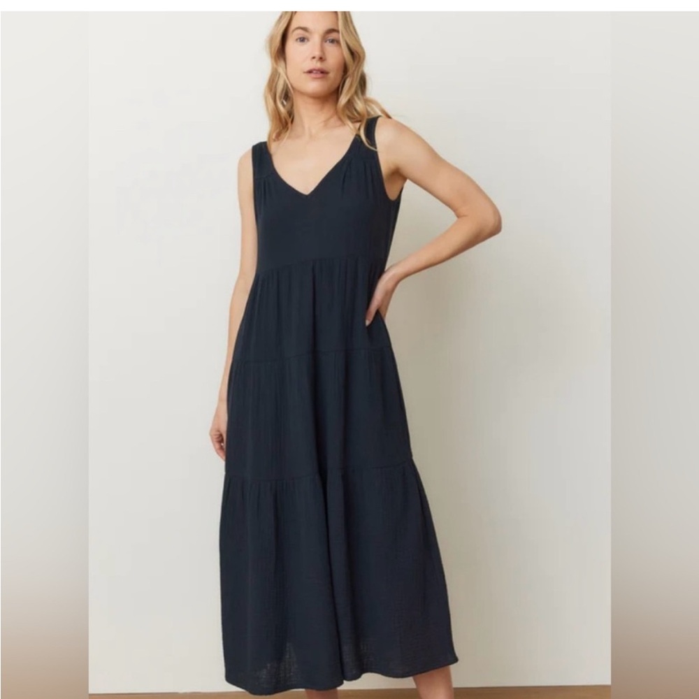 NWT Corinne Black Sleeveless Dress